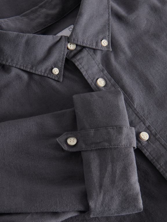 gri inchis Reserved bărbați îmbrăcăminte cămașă bogată în in cu potrivire regulată 648HZ1386