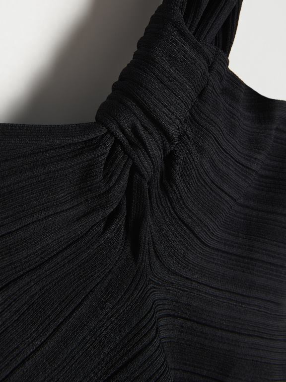 negru Reserved femei îmbrăcăminte crop top tricot în coastă 648HZ315